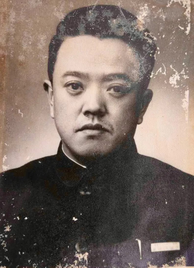 Li Zhongchu 李仲初
