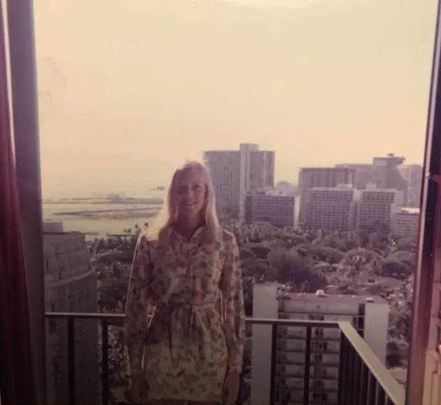 Terrie in Hawaii — the April 1971 R&R