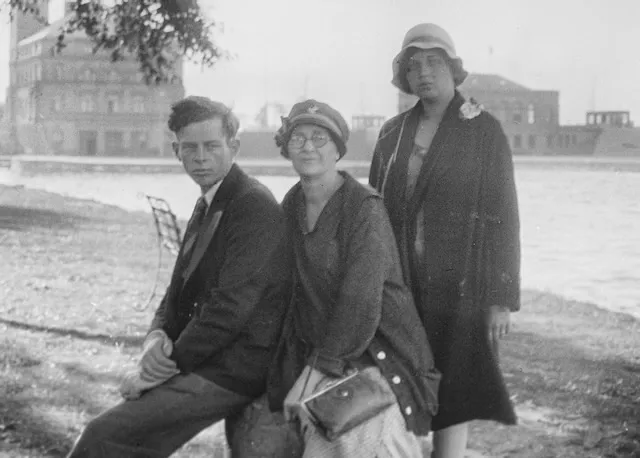 Don Eesley with Aunt Ota and Big Helen at Sault Ste. Marie — 1929