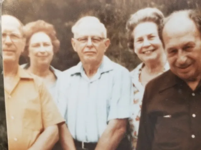 The surviving Eesley siblings and the two Helens, in color — c. early 1970s