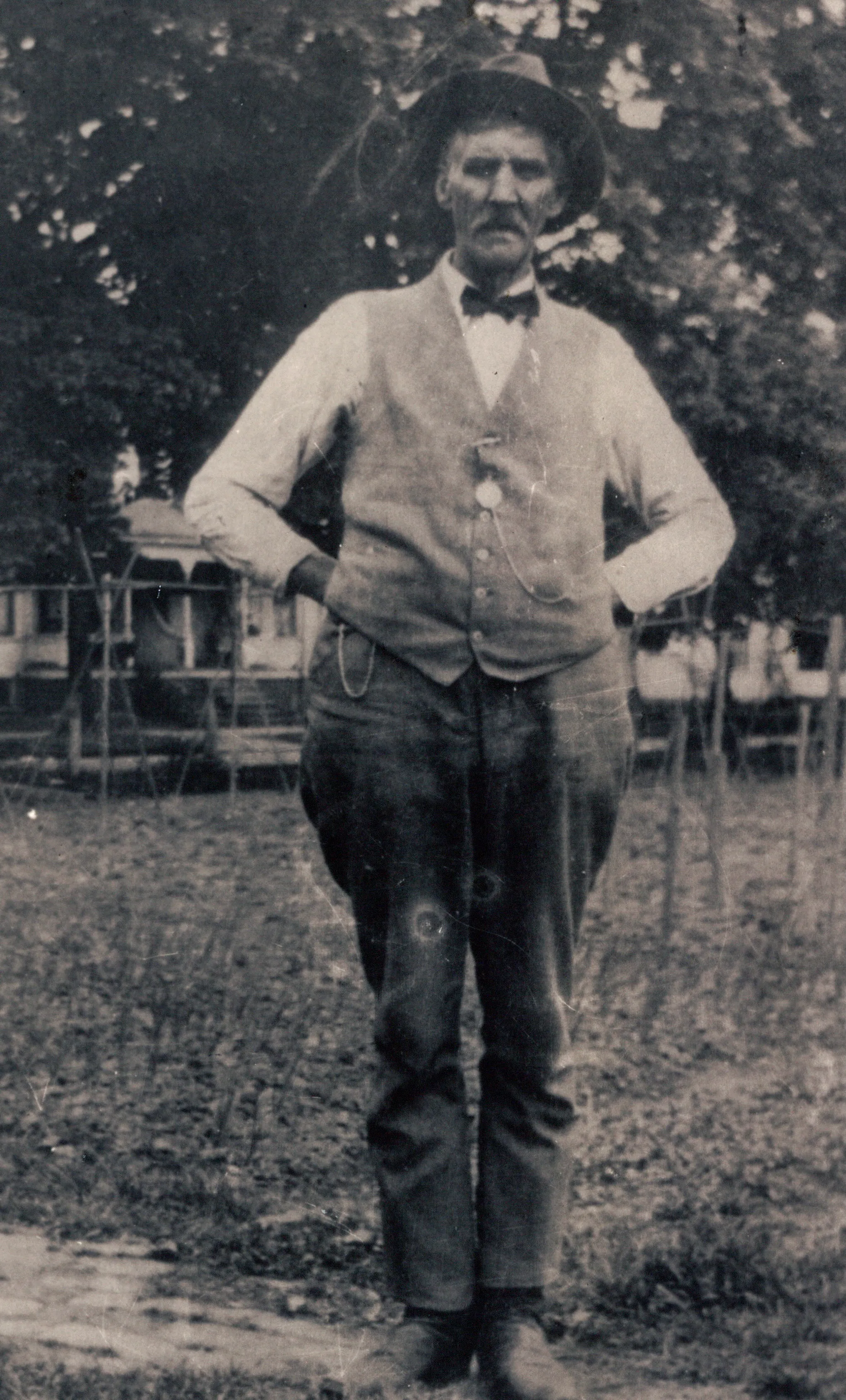 James Wesley Fleming (1855-1940), the only known portrait of him in this archive — taken in a Waverly or Marietta-area yard, c. 1910s-1920s. From Chuck's keeping.