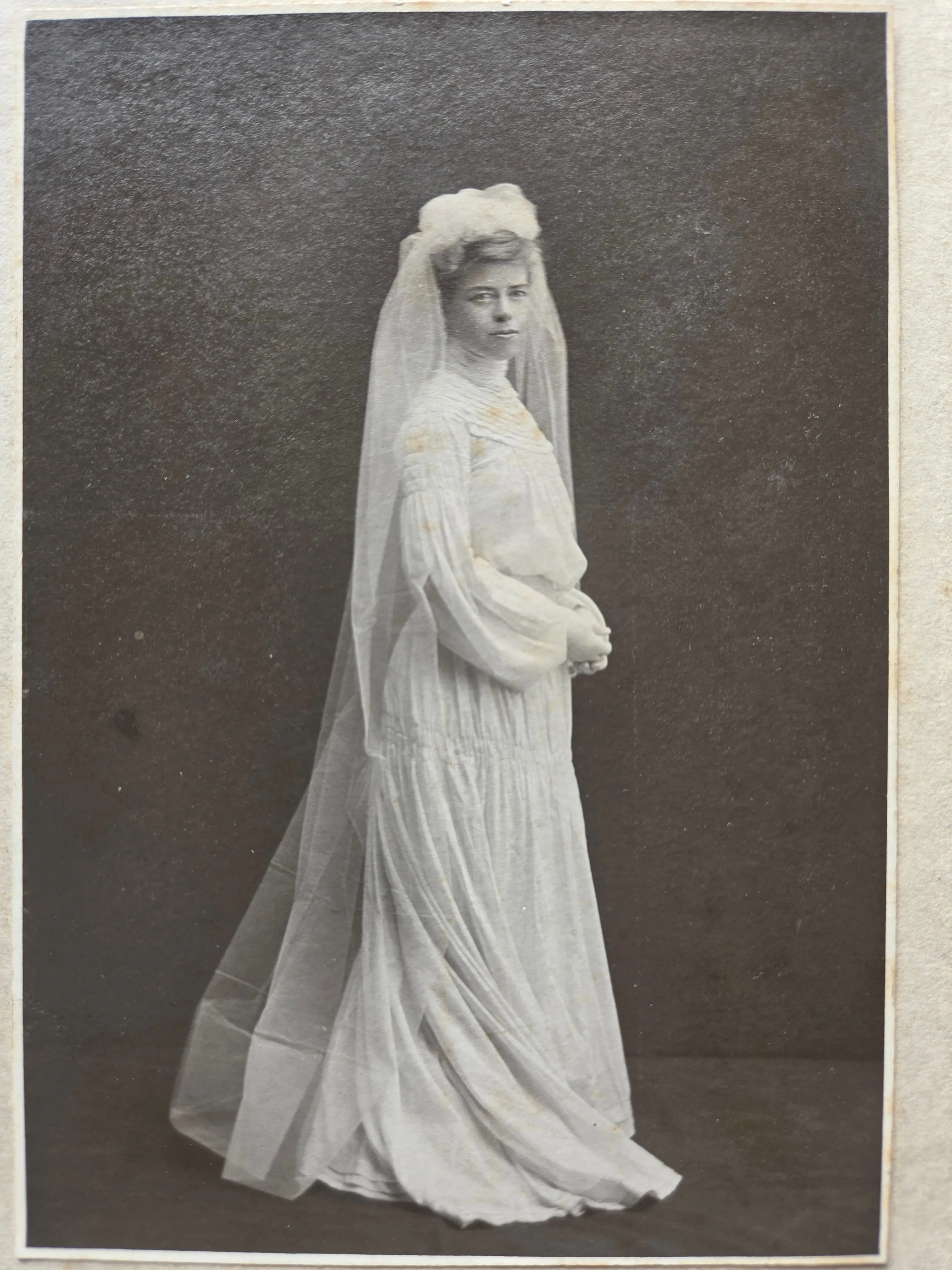Lillie Dale Chenoweth in her wedding dress, taken c. 1904 — one year after her marriage to Charles Leonard Eesley. From Roberta Burnes's keeping.